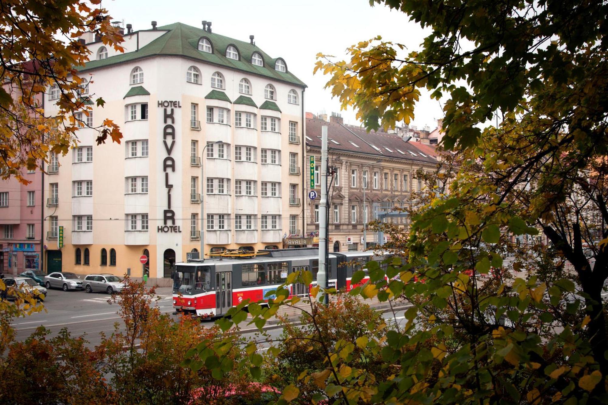 Kavalir, Prague